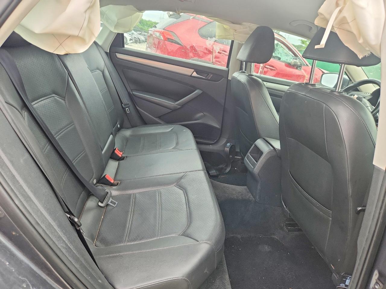 Volkswagen Passat S