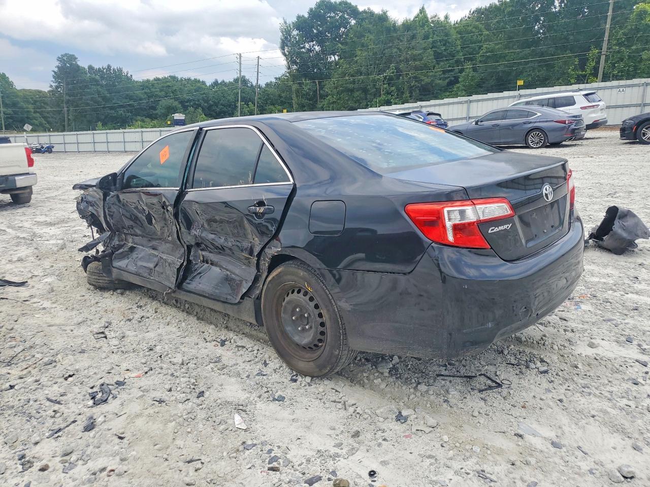 Toyota Camry L