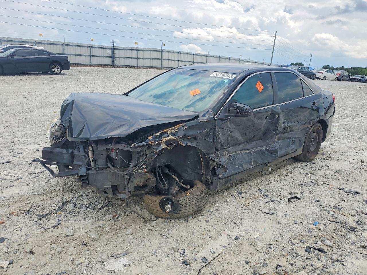 Salvage Toyota Camry Image