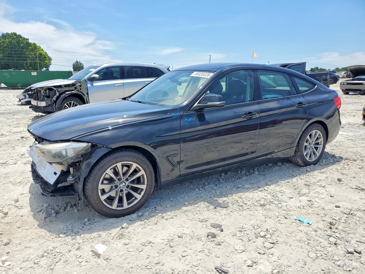 Salvage BMW 3 Series Image