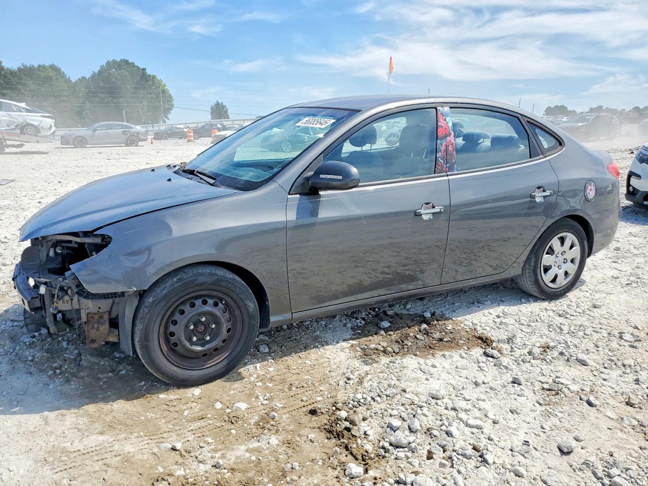 Salvage Hyundai ELANTRA Image
