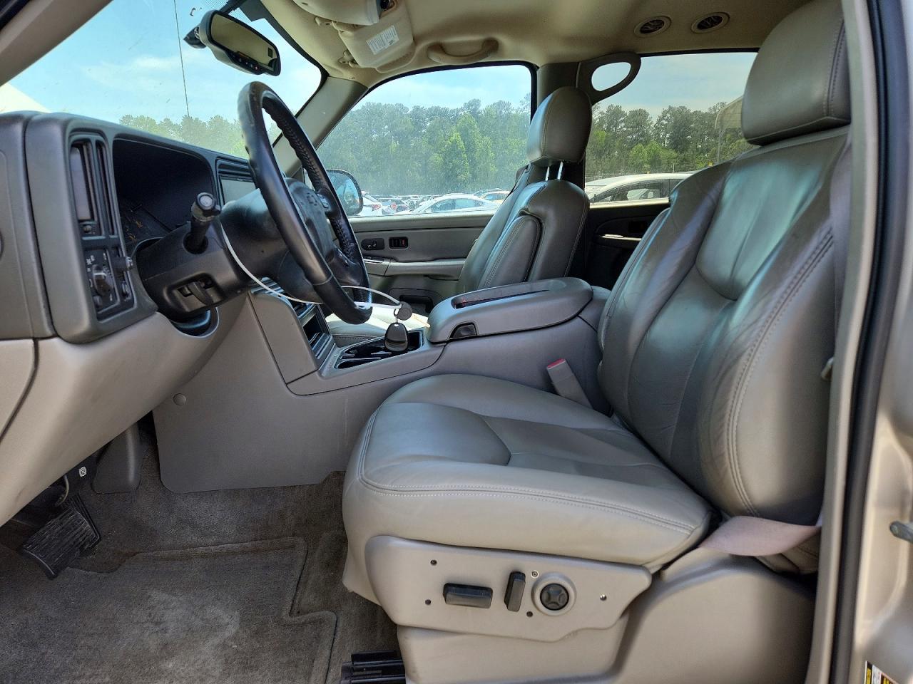 Chevrolet Suburban C1500