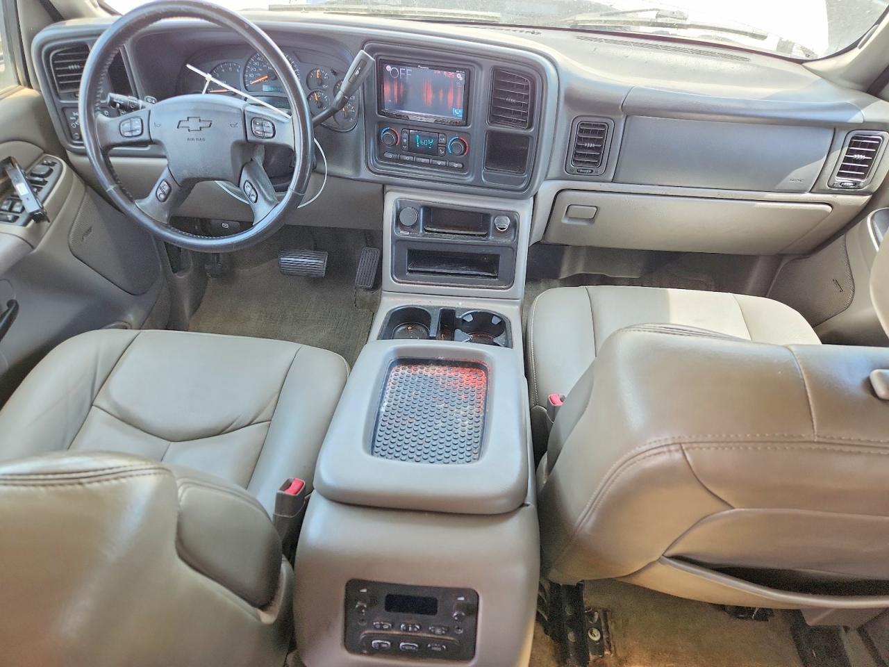 Chevrolet Suburban C1500