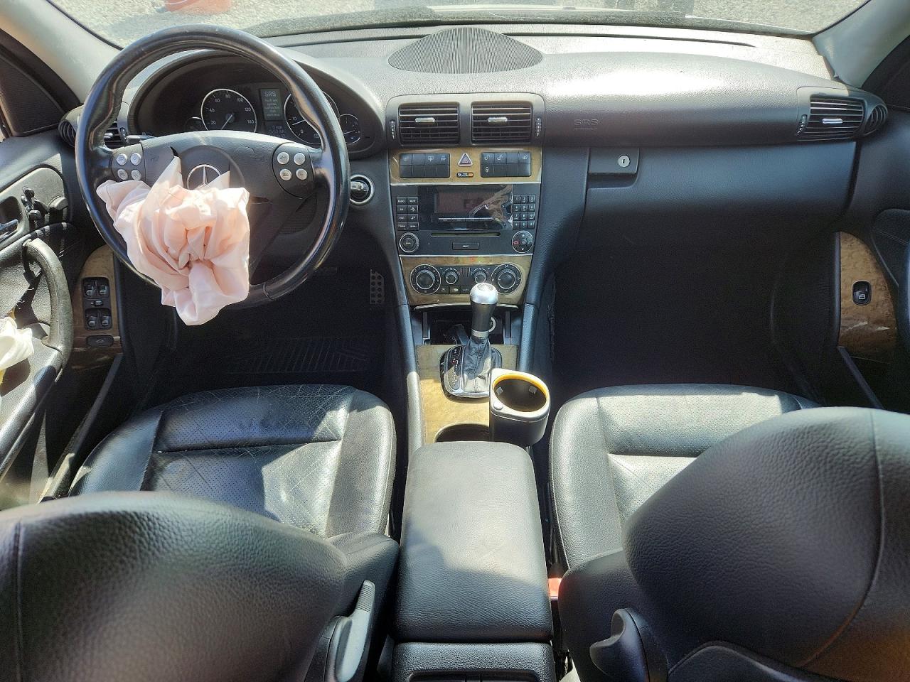 Mercedes-Benz C-Class 230