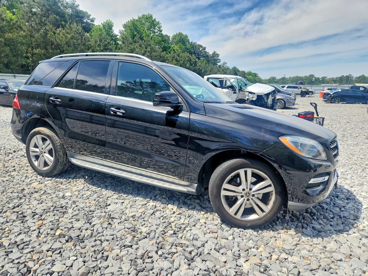 Mercedes-Benz M-Class 350