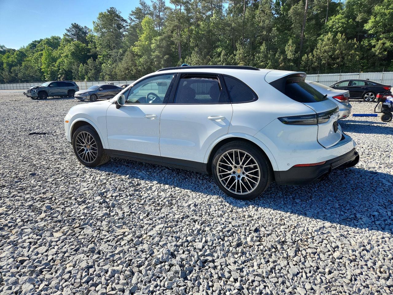 Porsche Cayenne Base