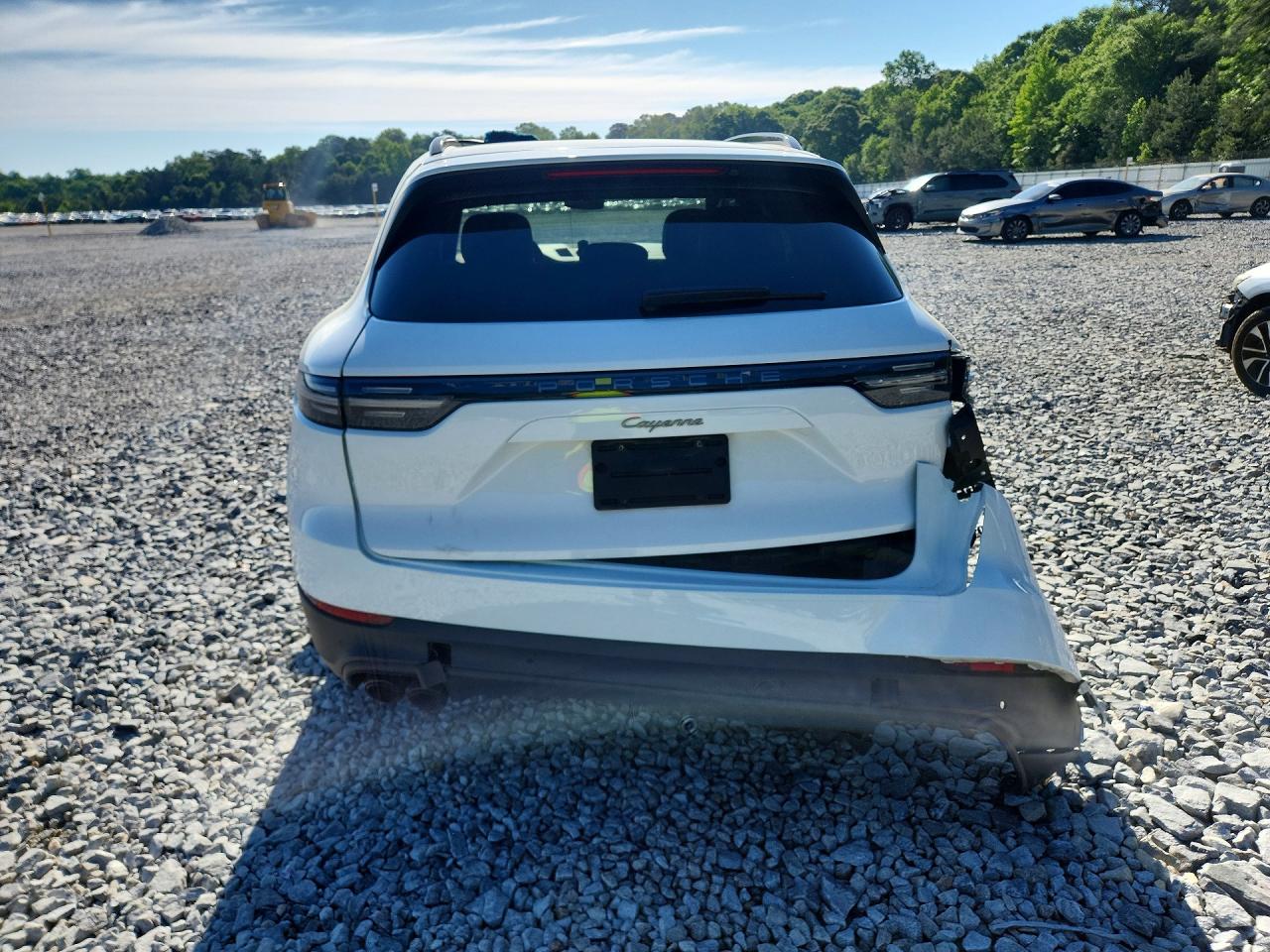 Porsche Cayenne Base