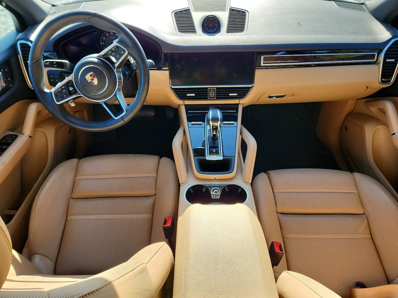 Porsche Cayenne Base