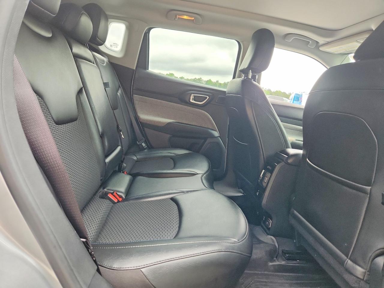 Jeep Compass Latitude