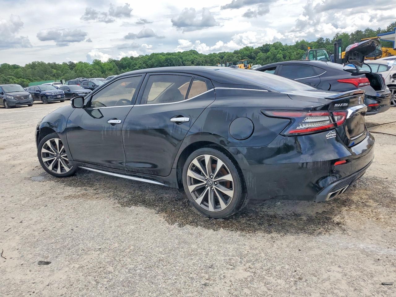 Nissan Maxima Platinum