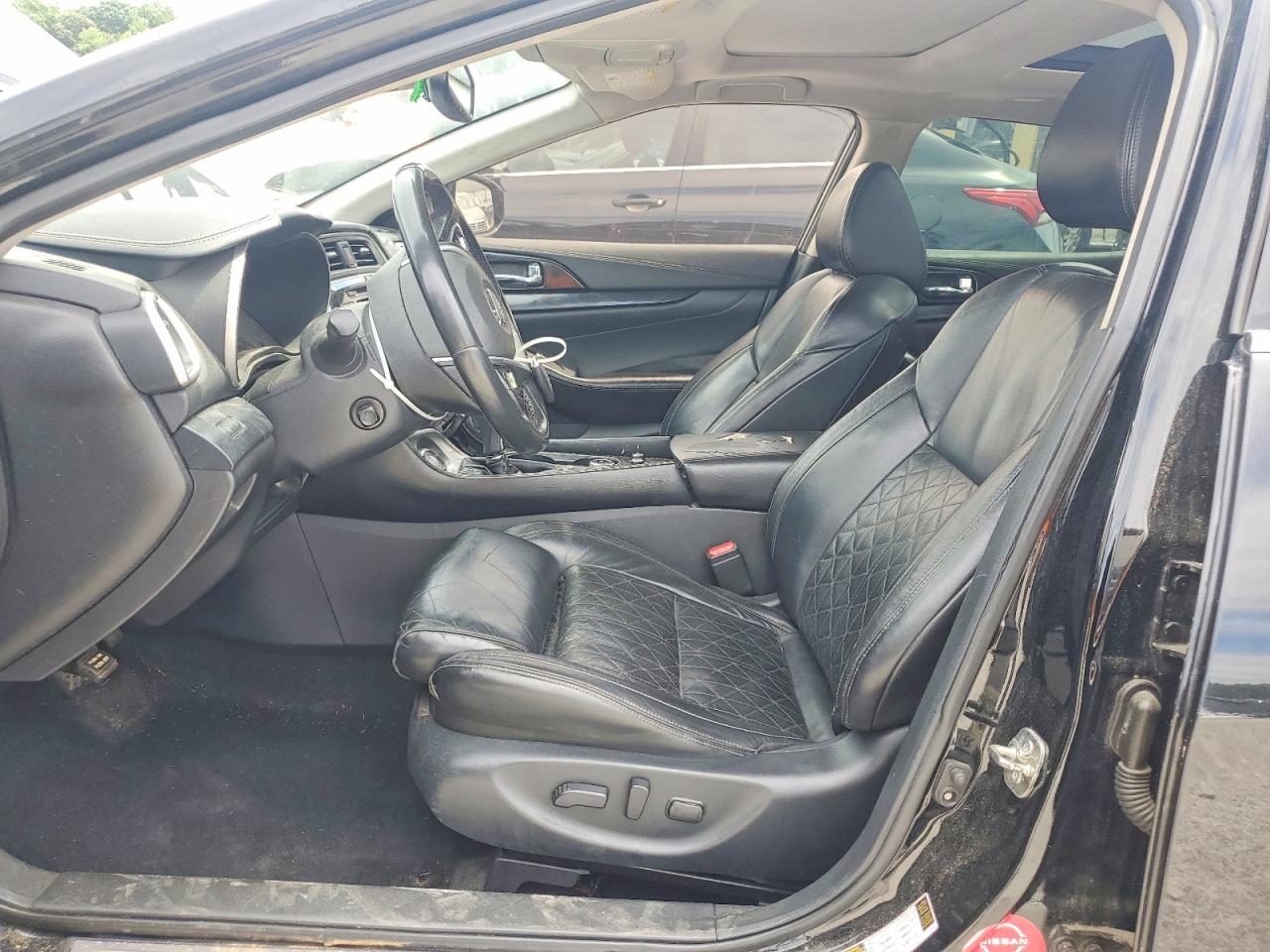 Nissan Maxima Platinum
