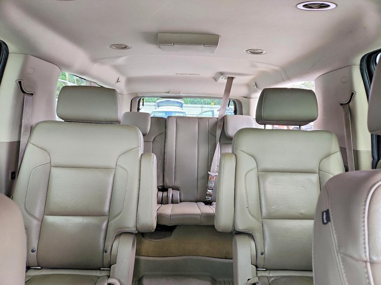 Chevrolet Suburban C1500 Ltz