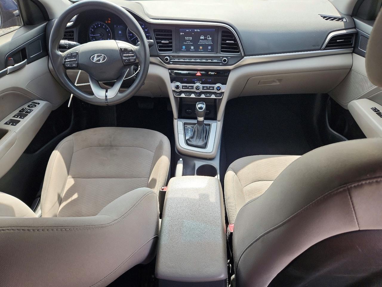 Hyundai ELANTRA Sel
