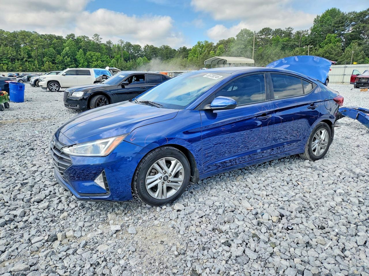 Salvage Hyundai ELANTRA Image