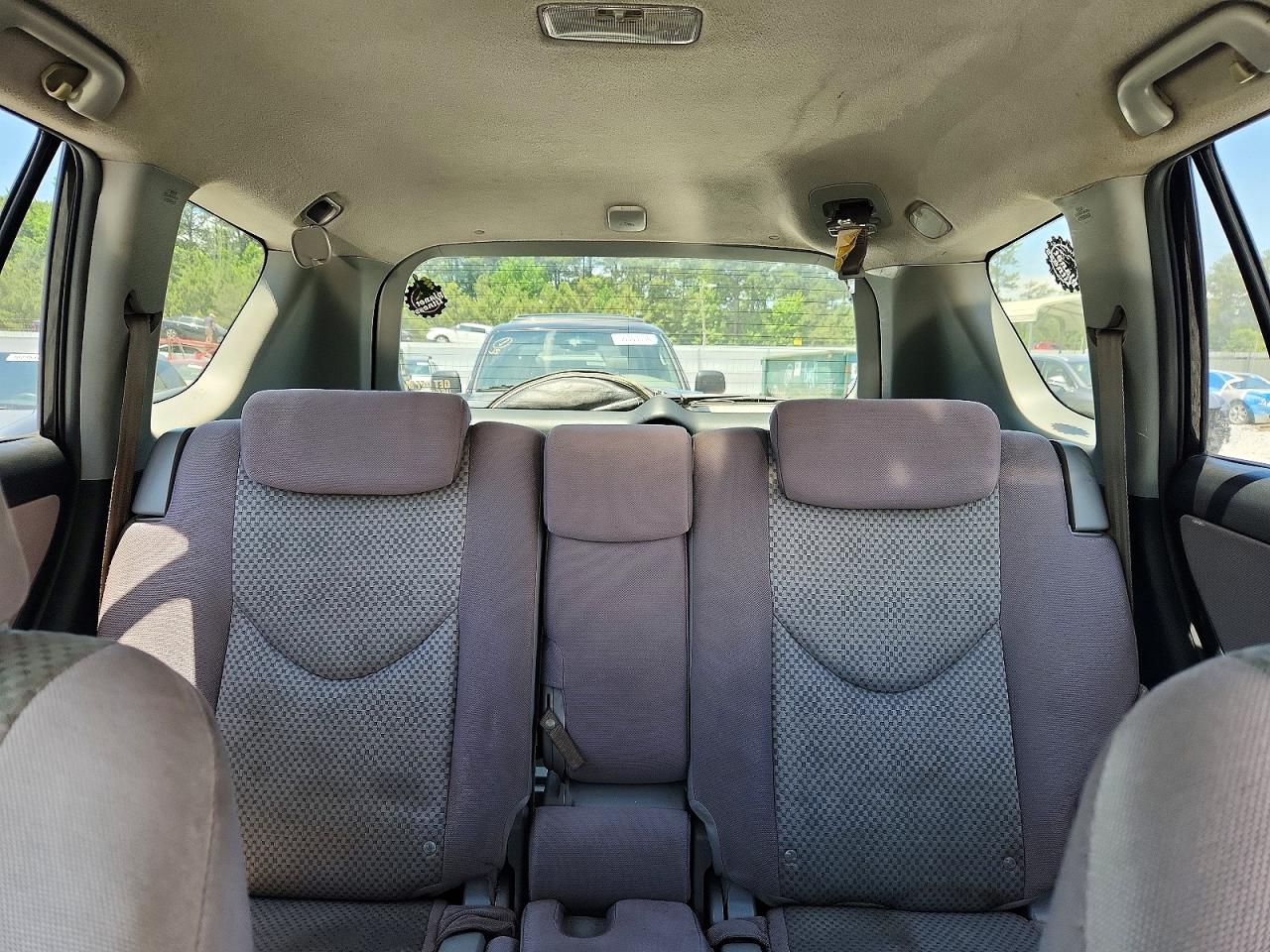 Toyota RAV4 Base