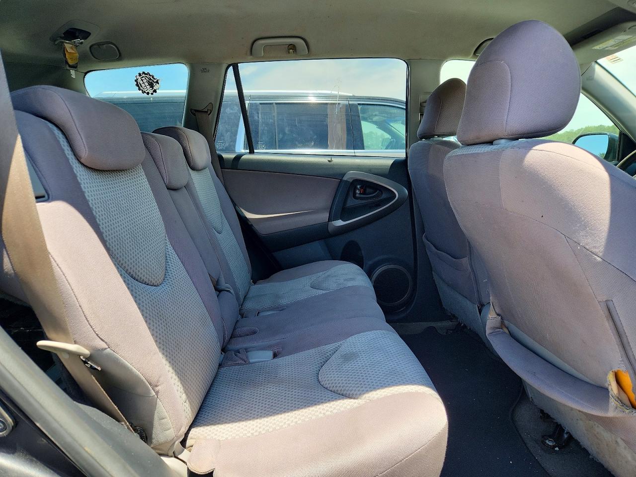 Toyota RAV4 Base