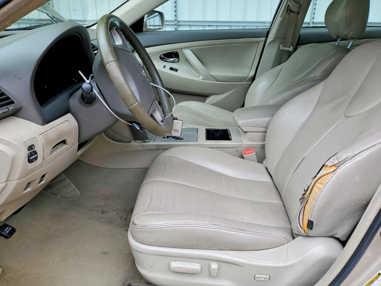 Toyota Camry Hybrid