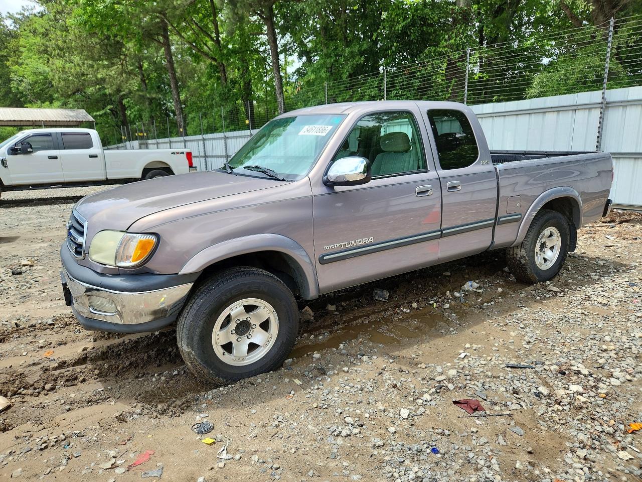 Salvage Toyota Tundra Image