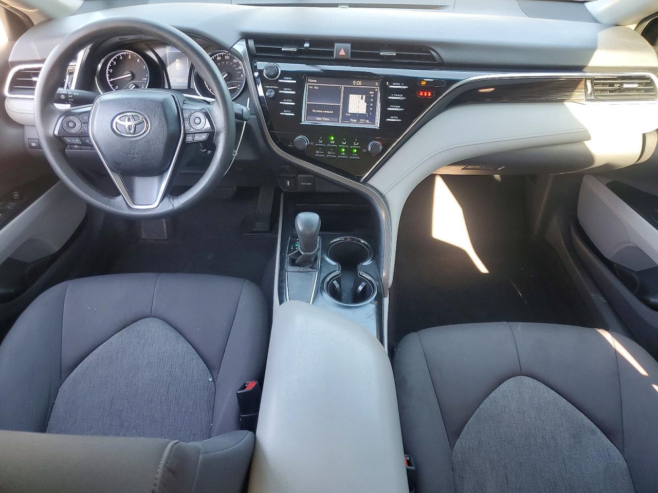 Toyota Camry L