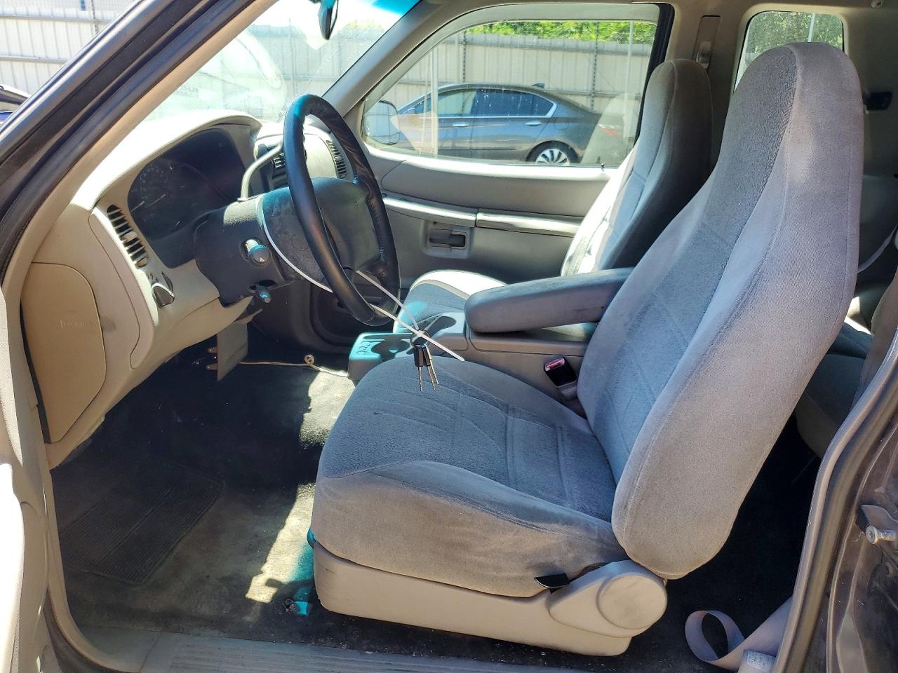 Ford Explorer Sport