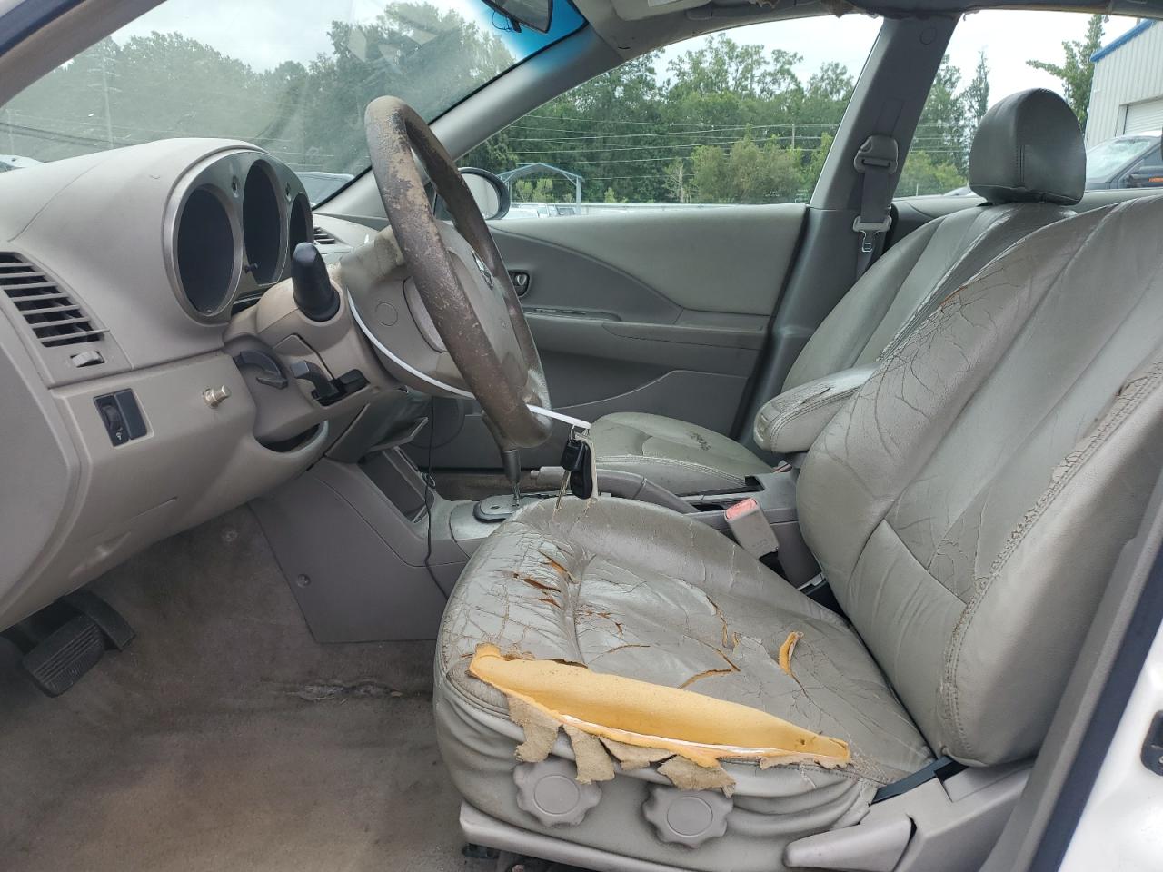 Nissan Altima Base