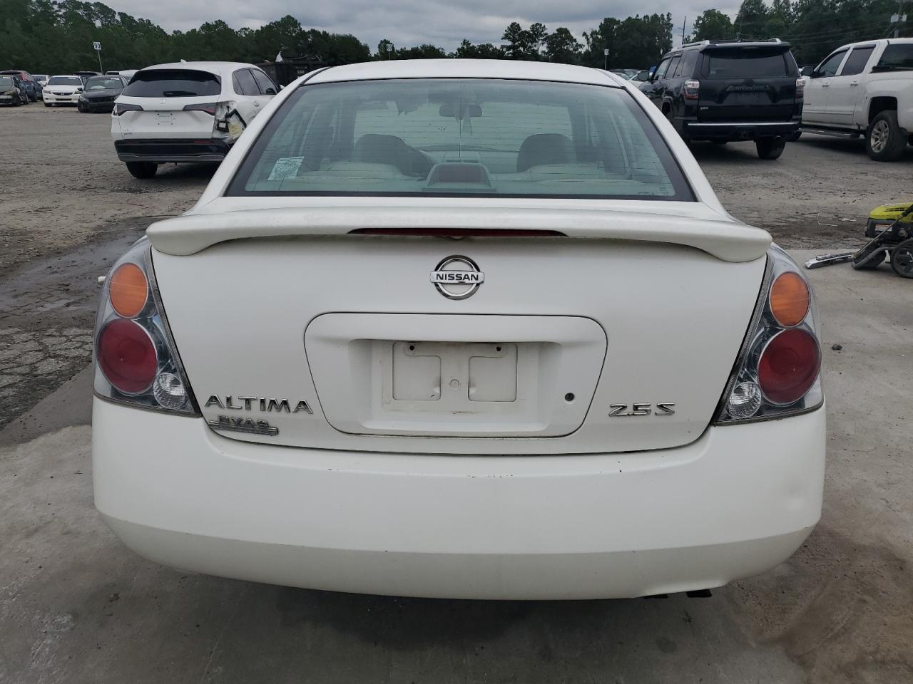 Nissan Altima Base