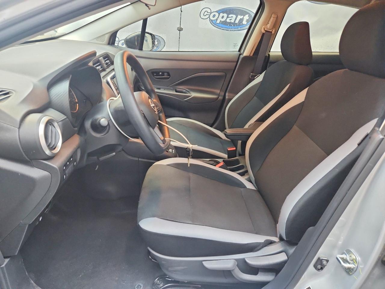 Nissan Versa S
