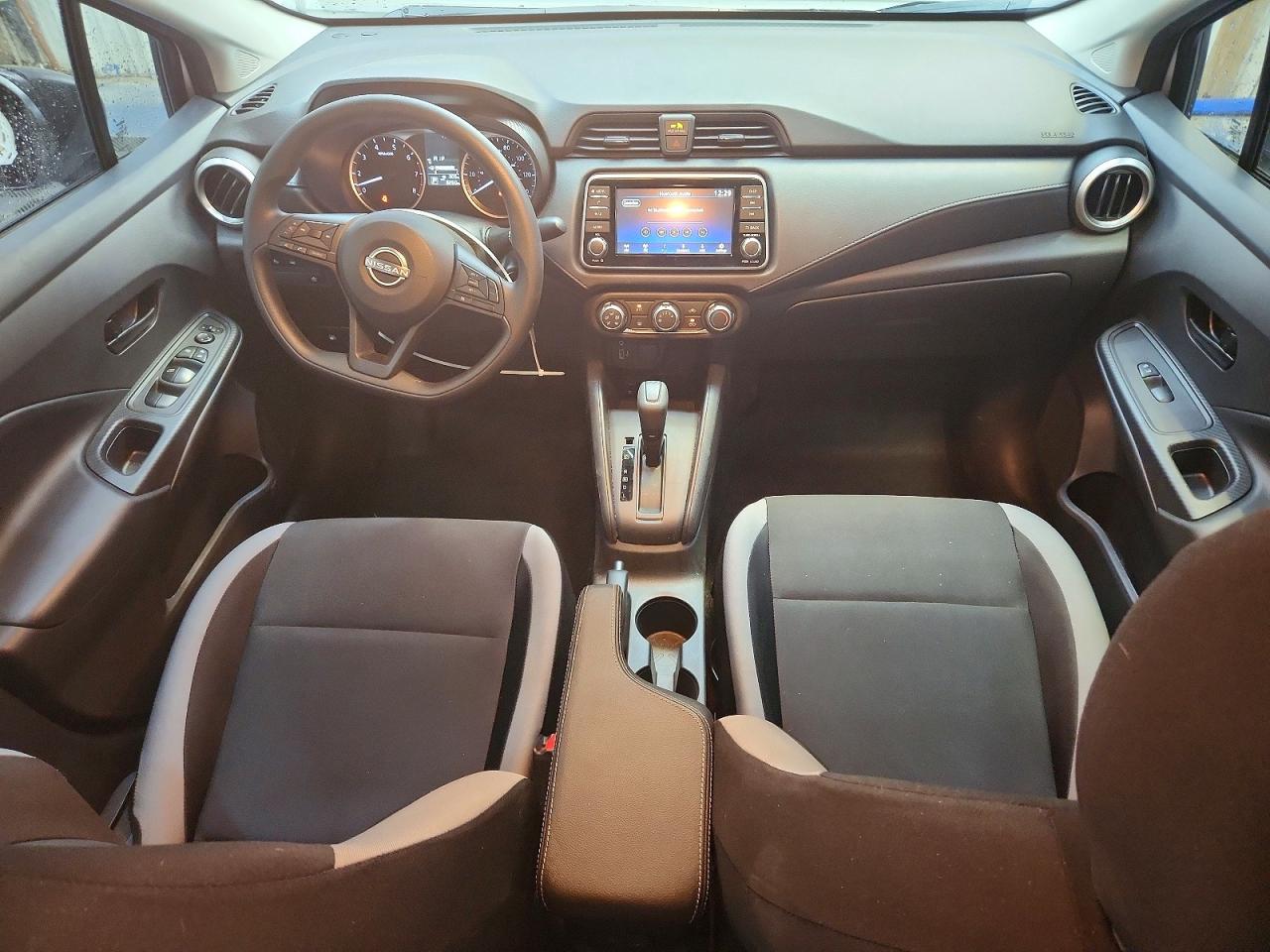 Nissan Versa S