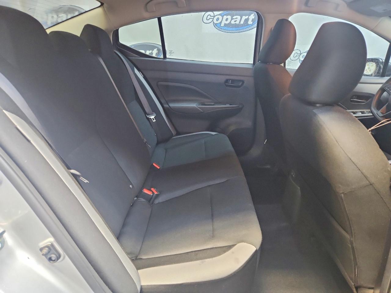 Nissan Versa S