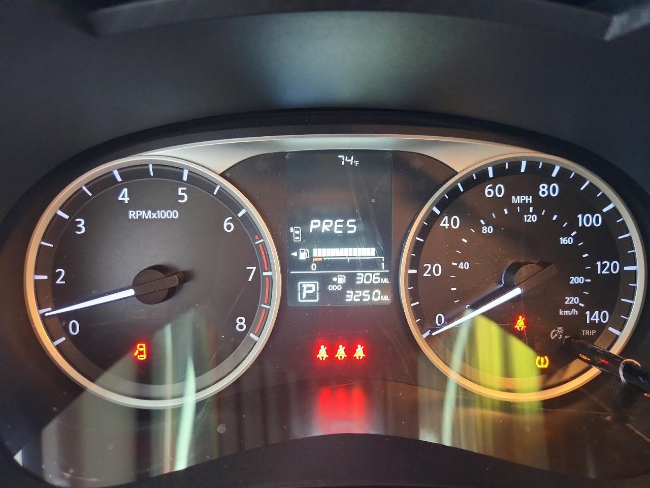Nissan Versa S