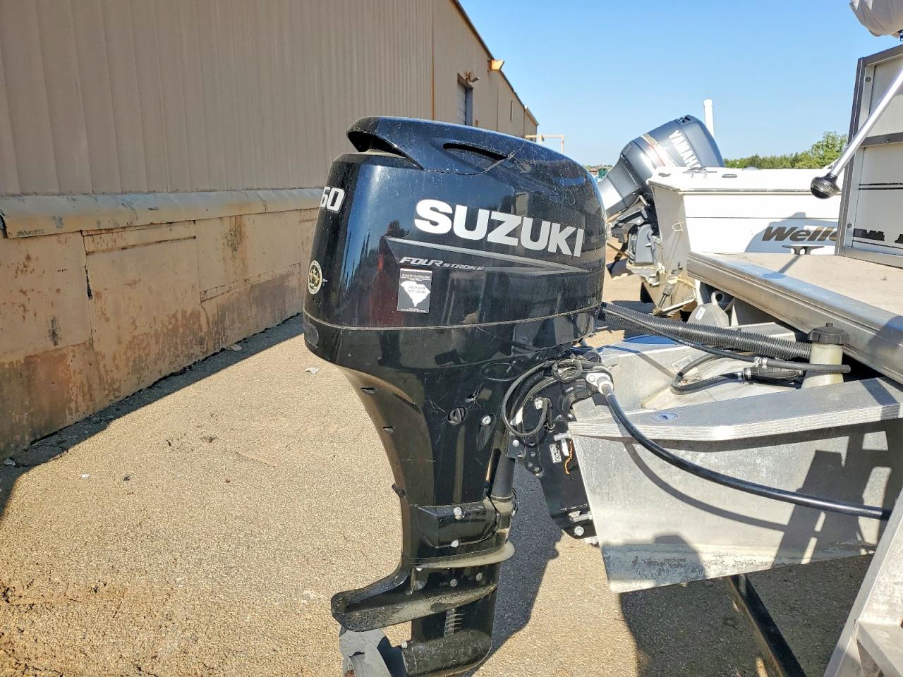 Sun Tracker Marine Trl