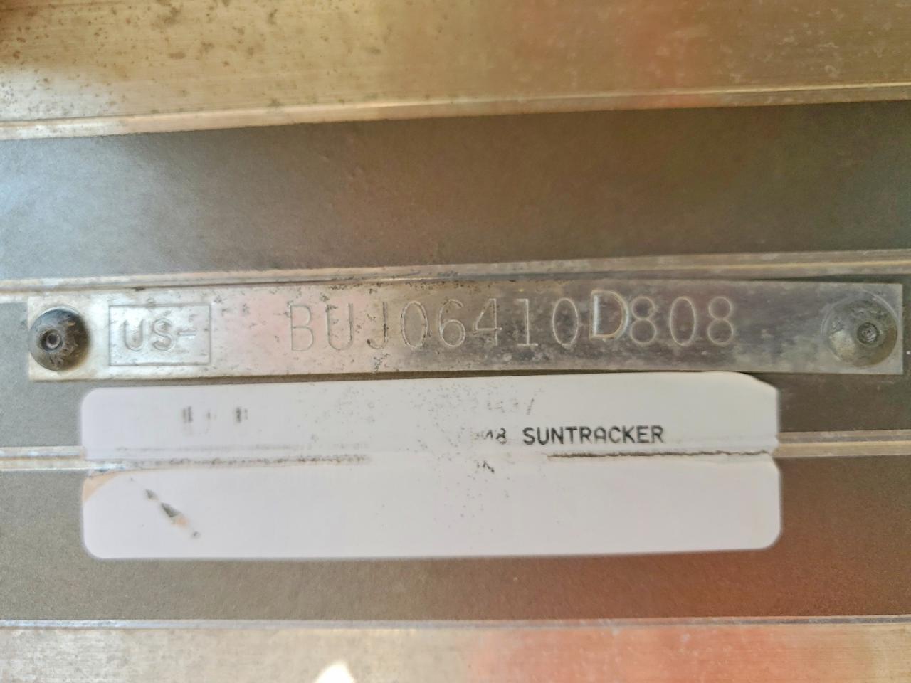 Sun Tracker Marine Trl