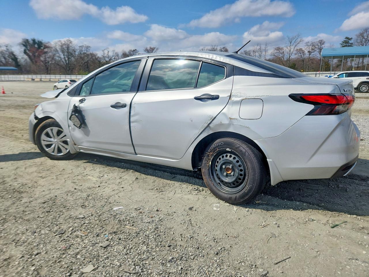 Nissan Versa S