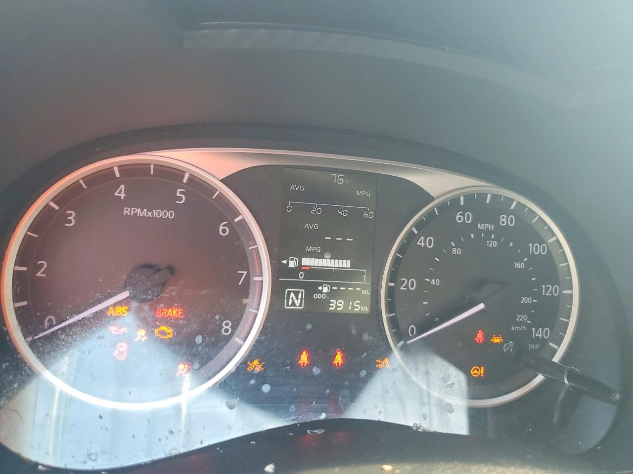 Nissan Versa S