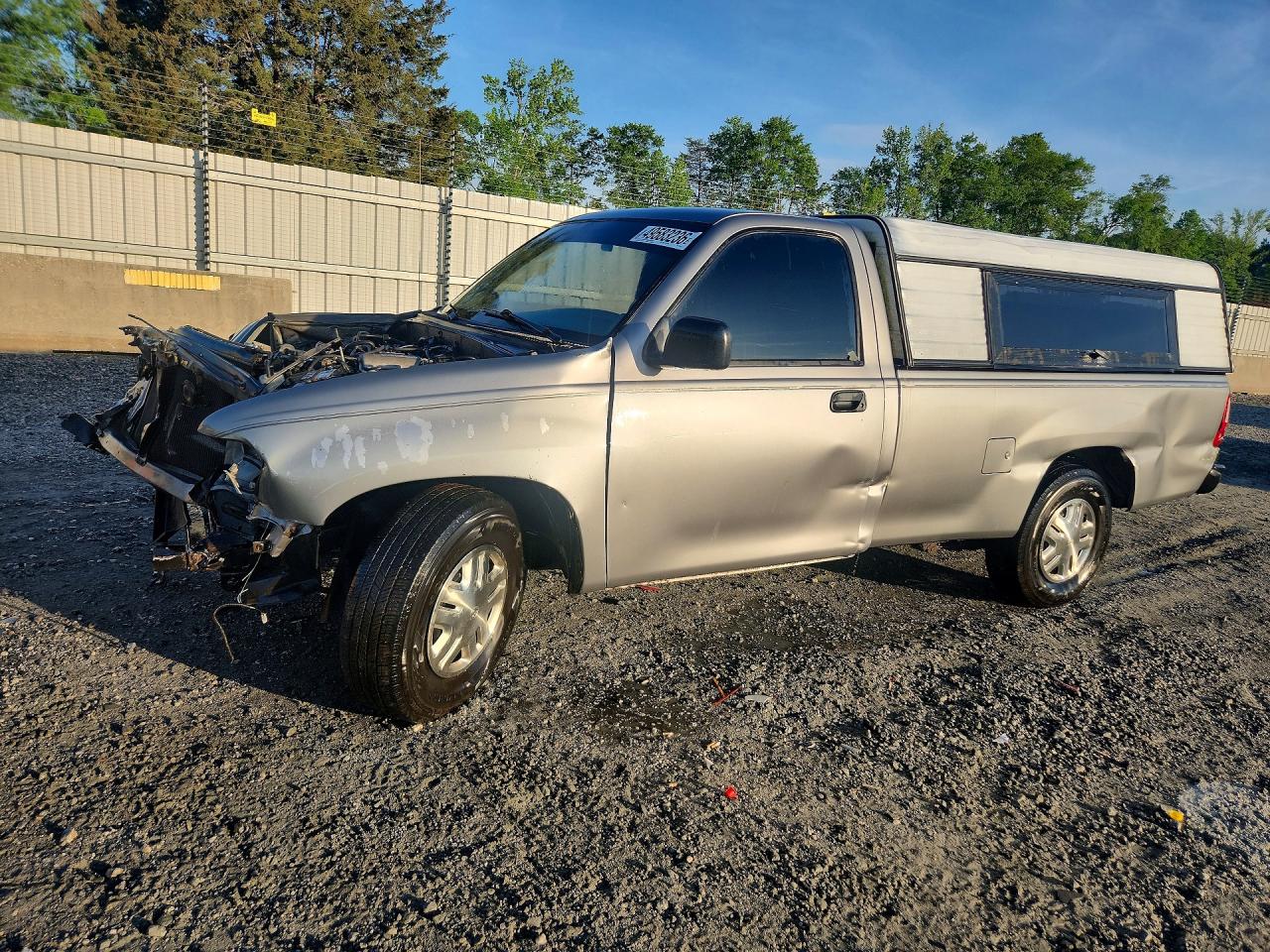 Salvage Toyota T100 Image