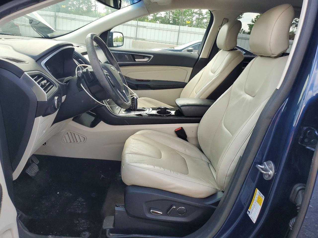 Ford Edge Titanium