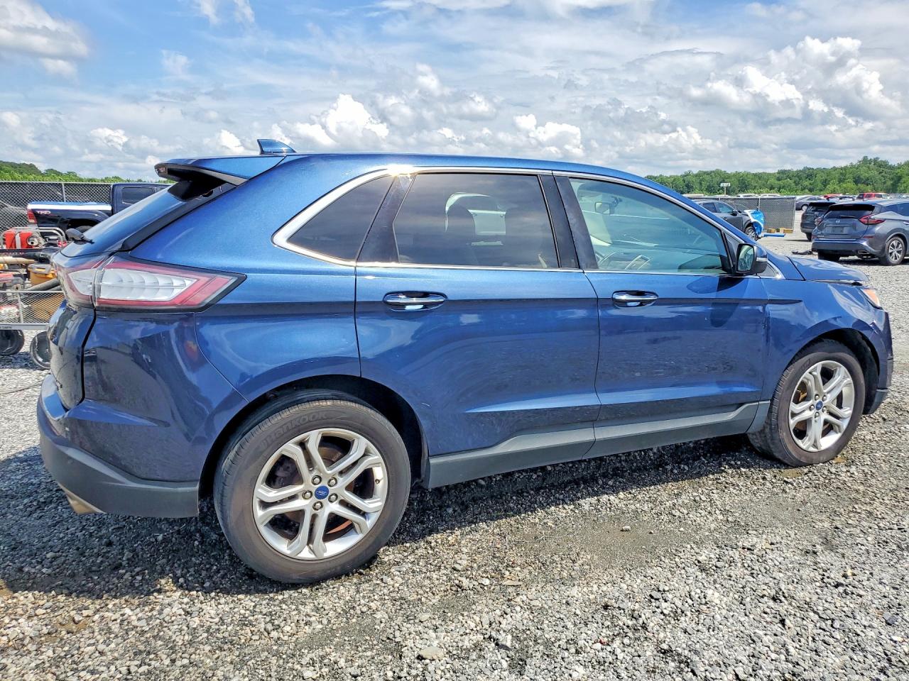 Ford Edge Titanium