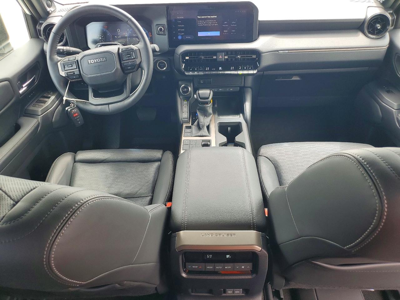 Toyota Land Cruis Base