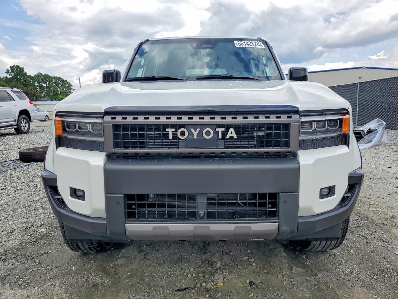 Toyota Land Cruis Base