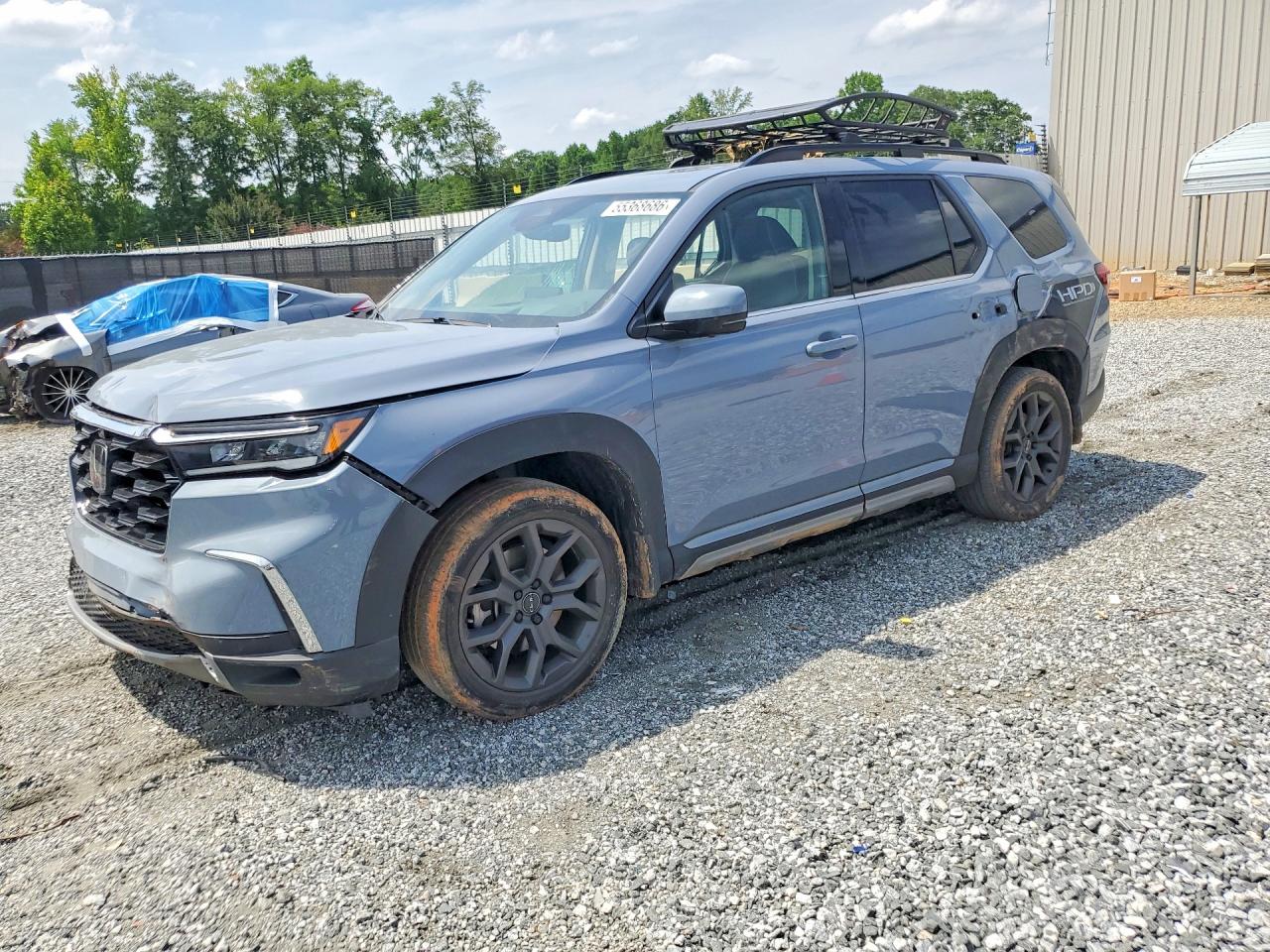 Salvage Honda Pilot Image