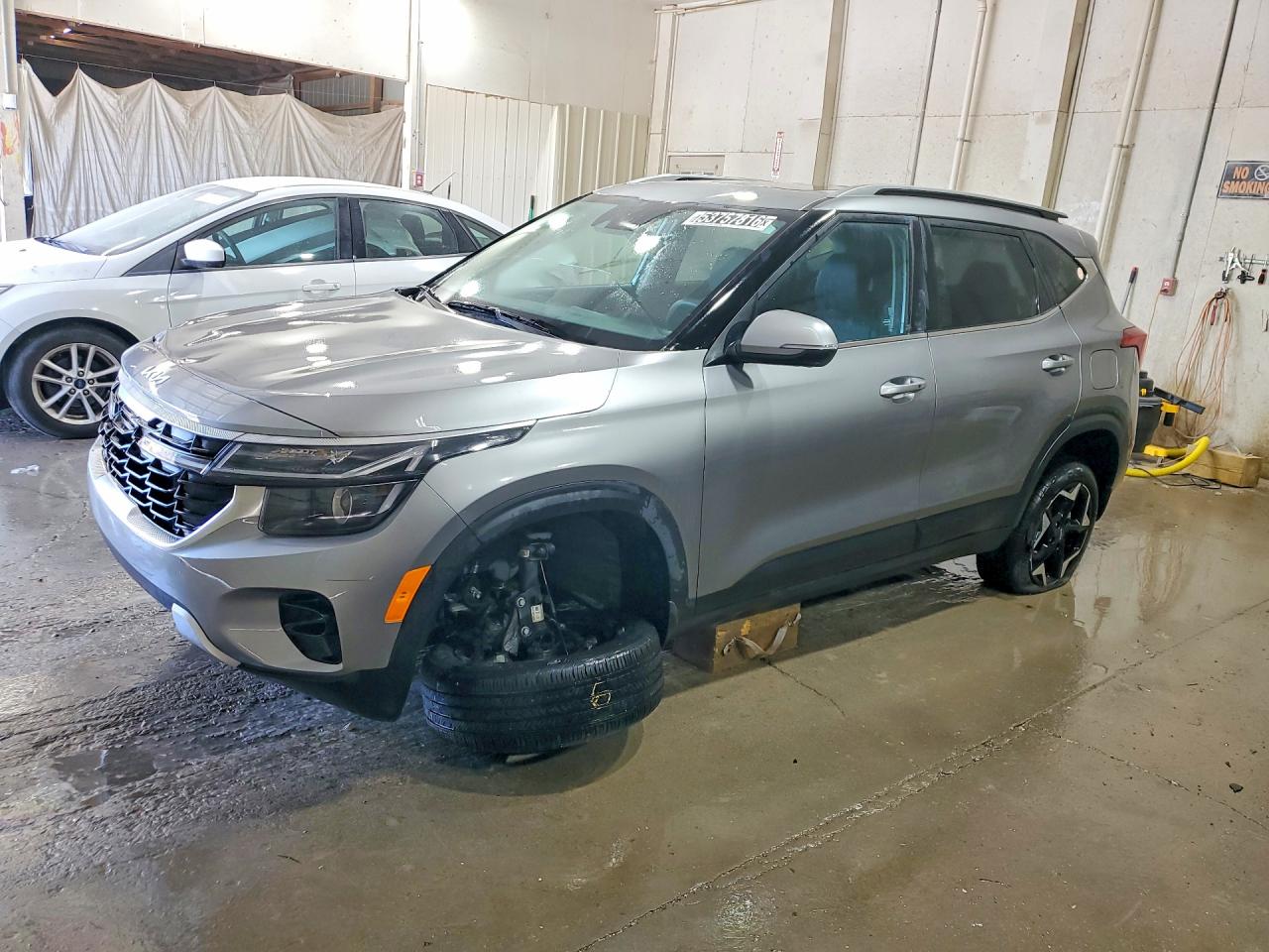 Salvage Kia Seltos Image