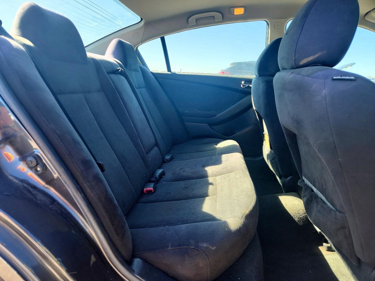 Nissan Altima Base