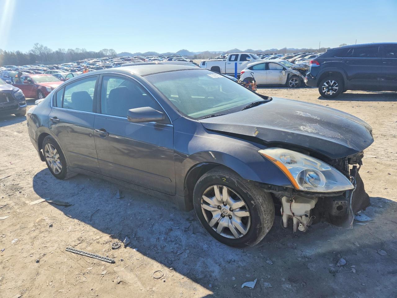 Nissan Altima Base