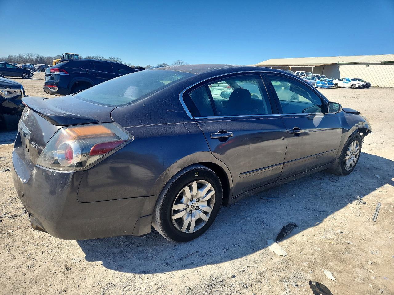 Nissan Altima Base