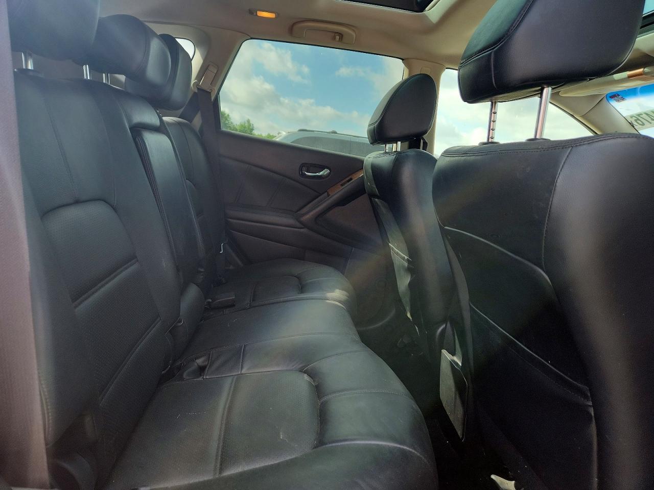 Nissan Murano S