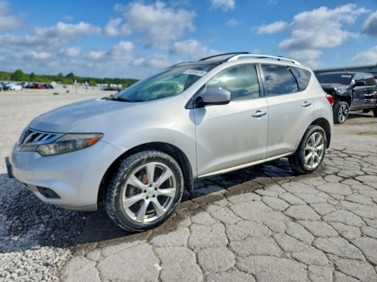 Salvage Nissan Murano Image
