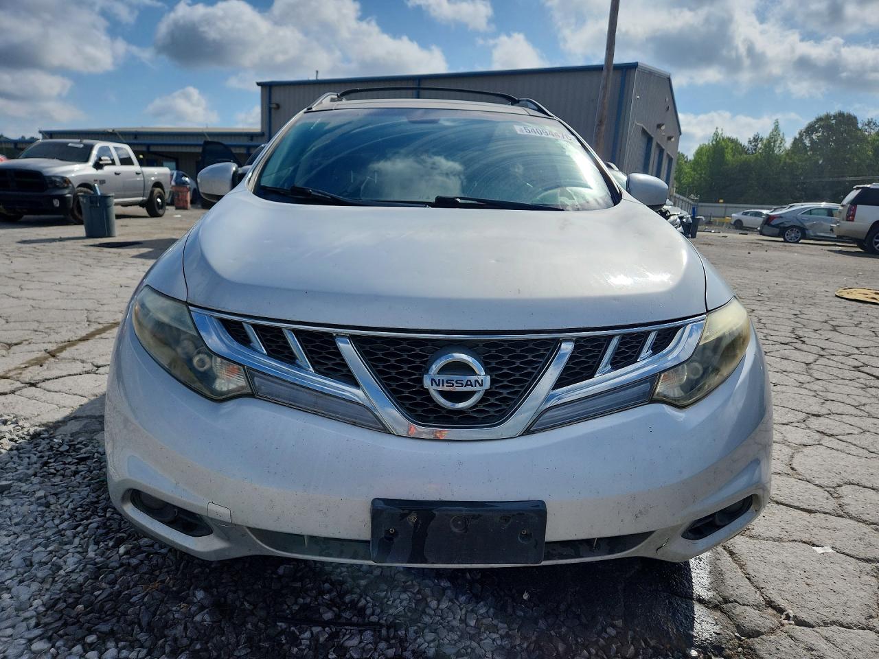 Nissan Murano S