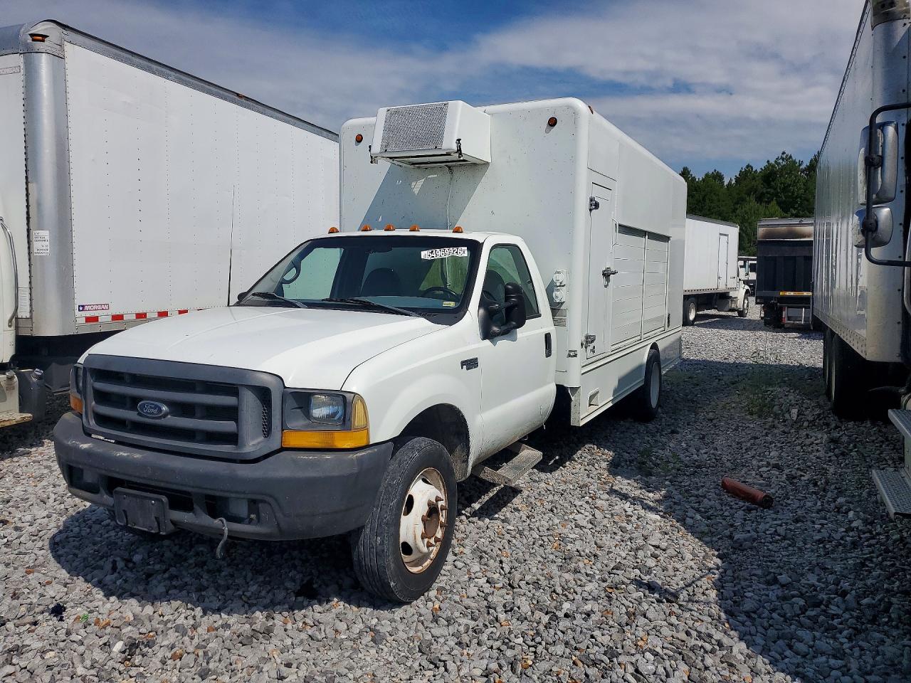 Salvage Ford F-450 Image