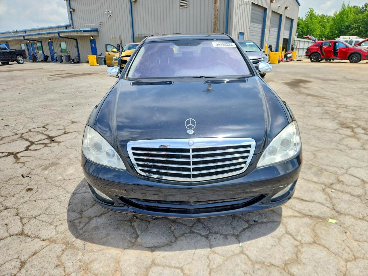 Mercedes-Benz S-Class 550