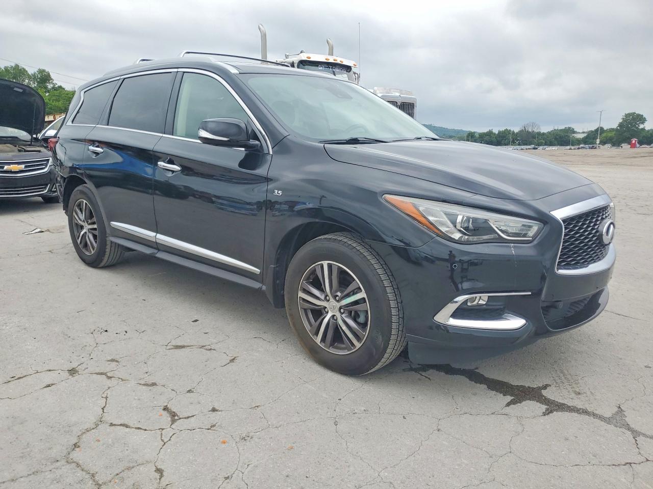 INFINITI Qx Luxe
